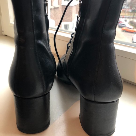 Beautiful black leather archive shoes booties - Picture 2 of 6